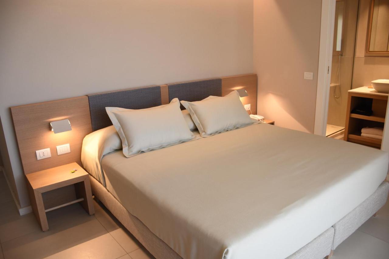 Domu Simius Life Style Hotel Villasimius Exteriör bild