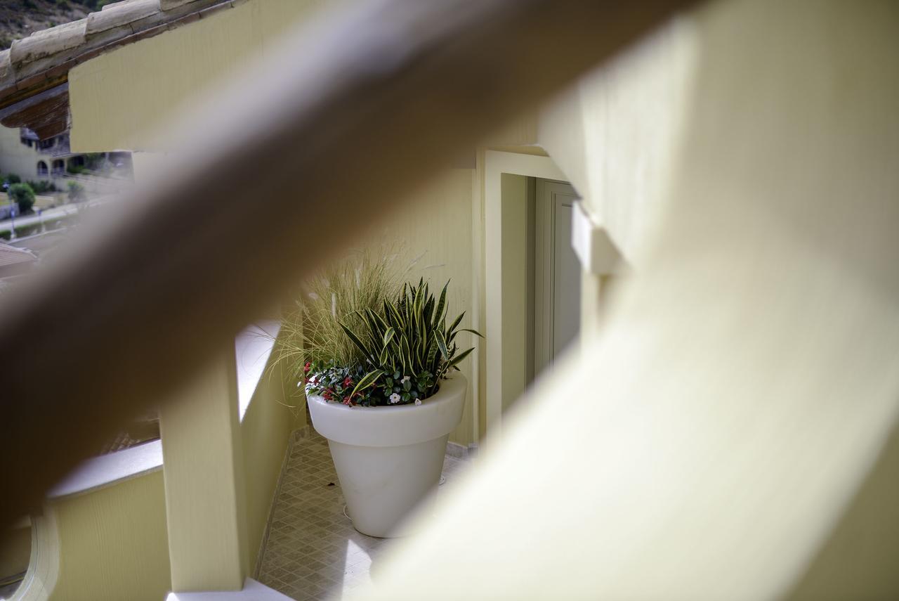 Domu Simius Life Style Hotel Villasimius Exteriör bild